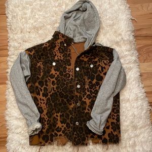 Animal print denim jacket w/removable hood